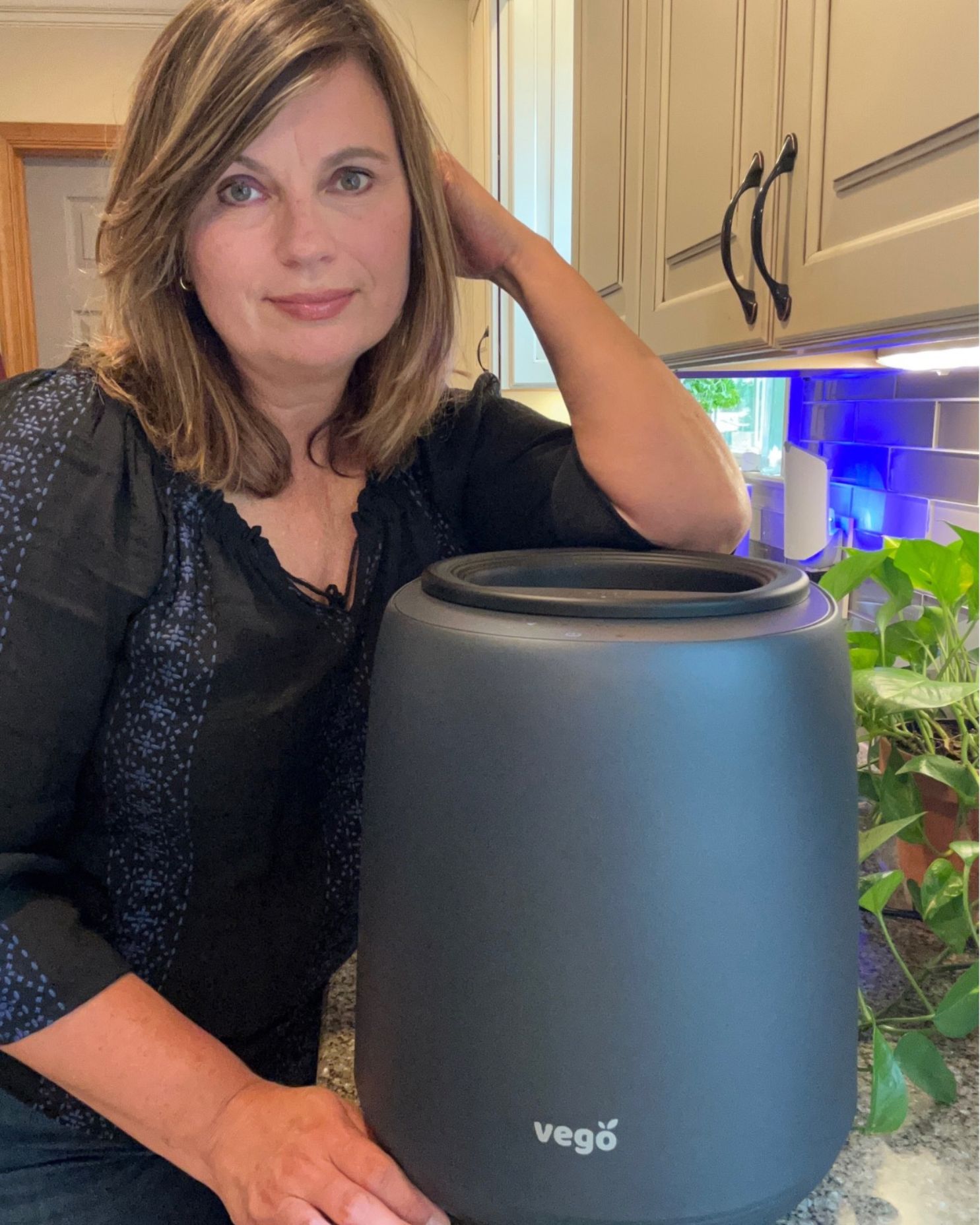 Michelle's Garden Grows and the Vego Kitchen Composter 
